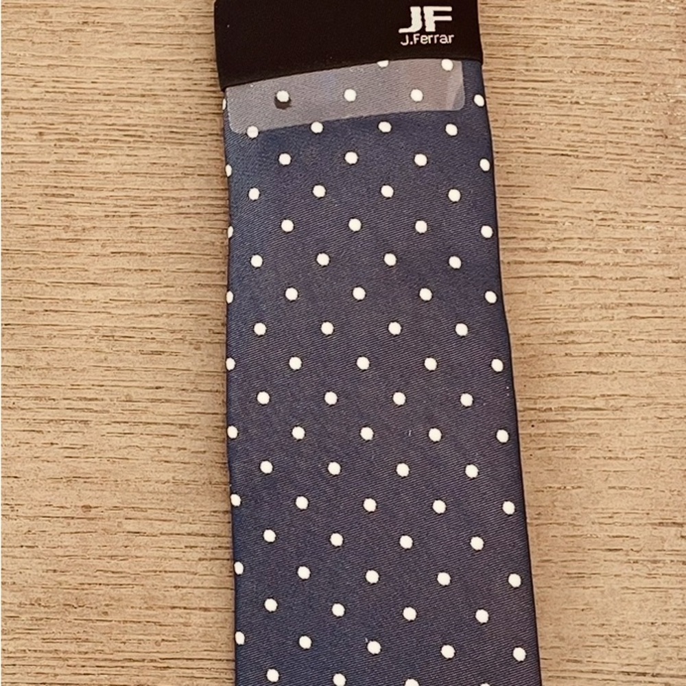 Arrow tie Blue and White Polka Dot Elegance